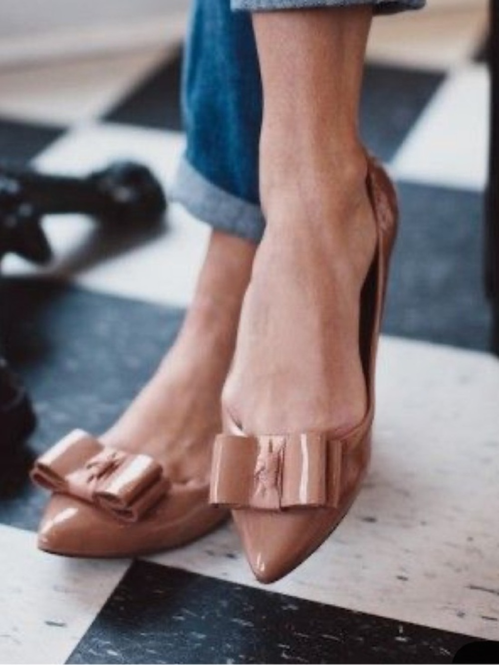 Plush bow mauve flats
